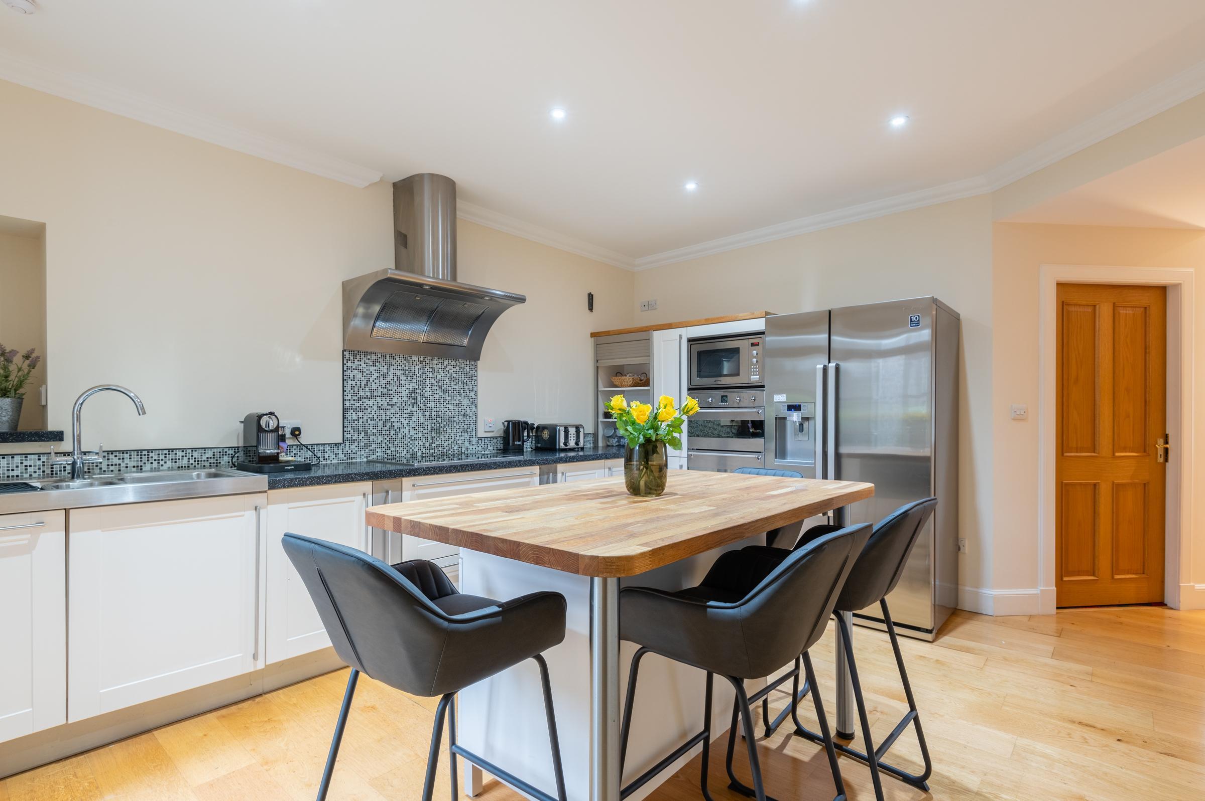 138 North Street - Luxury 2 Bed 2 Bath With Secret Garden, Summerhouse, Putting Green 세인트앤드루스 외부 사진