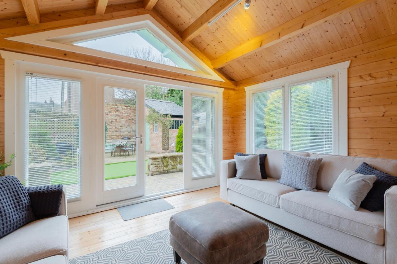 138 North Street - Luxury 2 Bed 2 Bath With Secret Garden, Summerhouse, Putting Green 세인트앤드루스 외부 사진