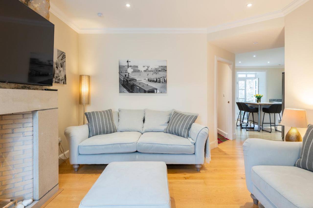 138 North Street - Luxury 2 Bed 2 Bath With Secret Garden, Summerhouse, Putting Green 세인트앤드루스 외부 사진
