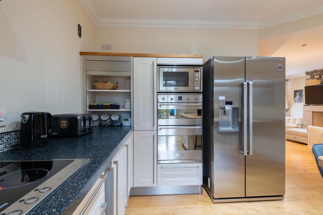 138 North Street - Luxury 2 Bed 2 Bath With Secret Garden, Summerhouse, Putting Green 세인트앤드루스 외부 사진
