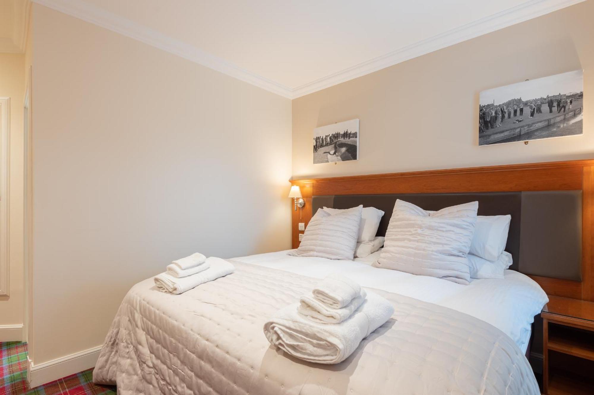138 North Street - Luxury 2 Bed 2 Bath With Secret Garden, Summerhouse, Putting Green 세인트앤드루스 외부 사진